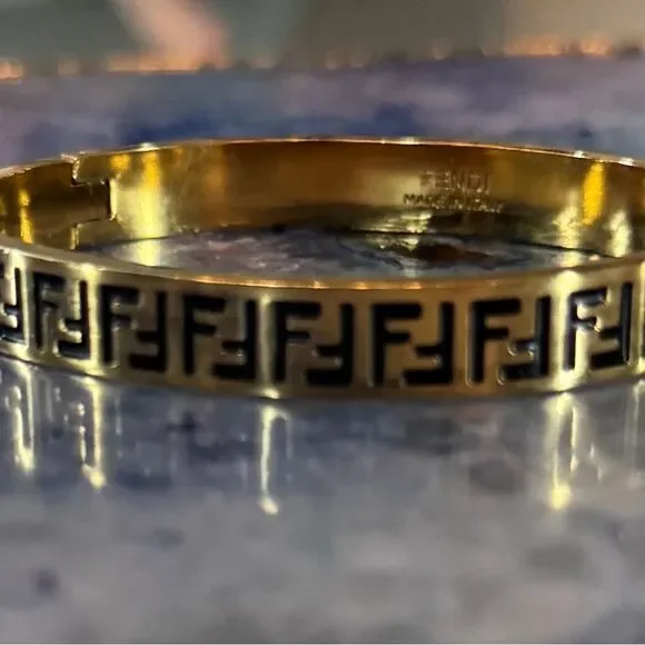 Gold Bracelet with Black Accents, beautiful design style. Perfect gift - Picture 3 of 6